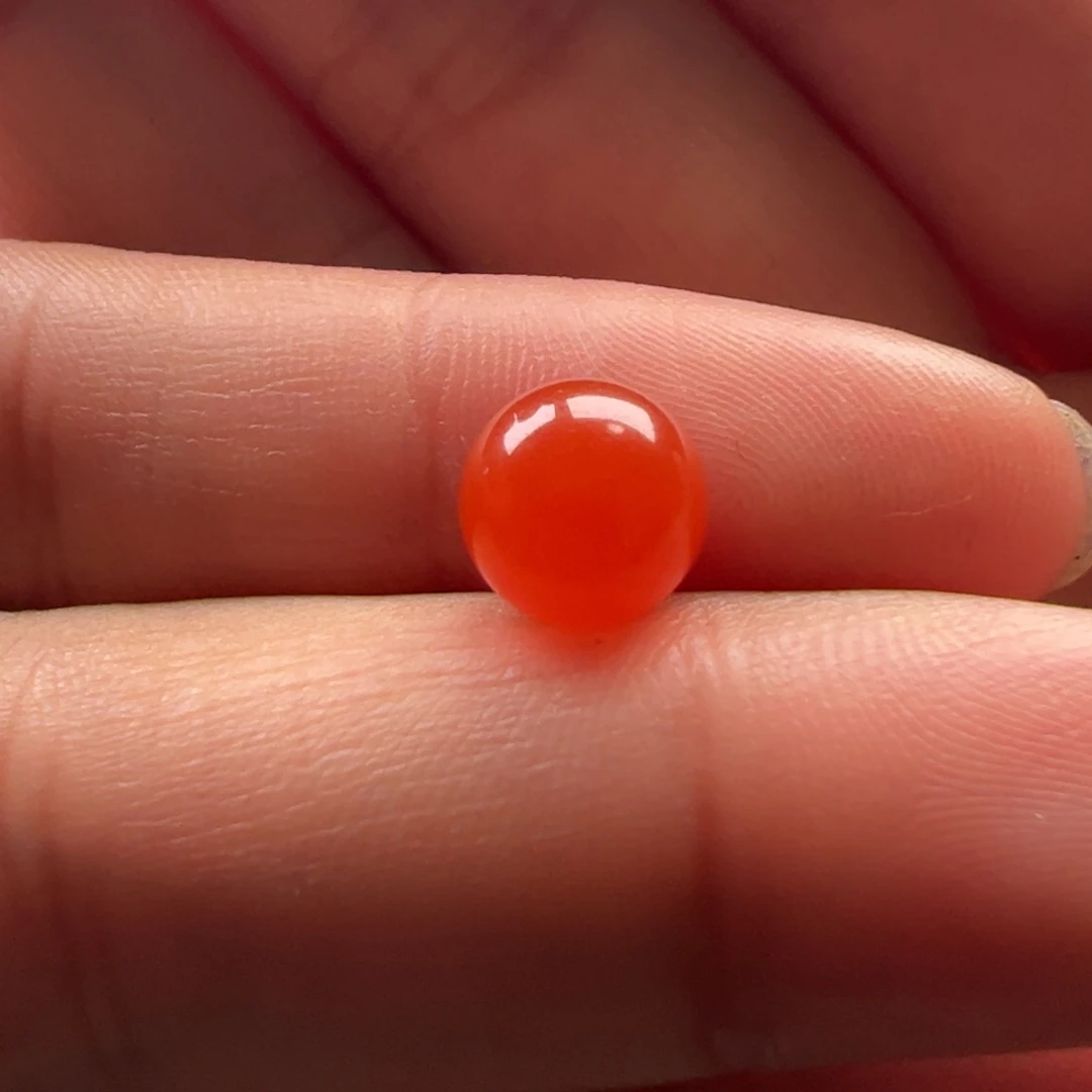 忠***海未镶嵌圆珠8南红玛瑙