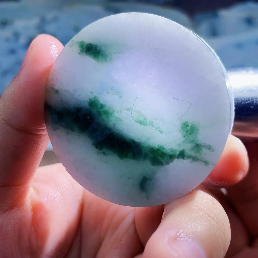 翡翠未镶嵌颈饰毛料6