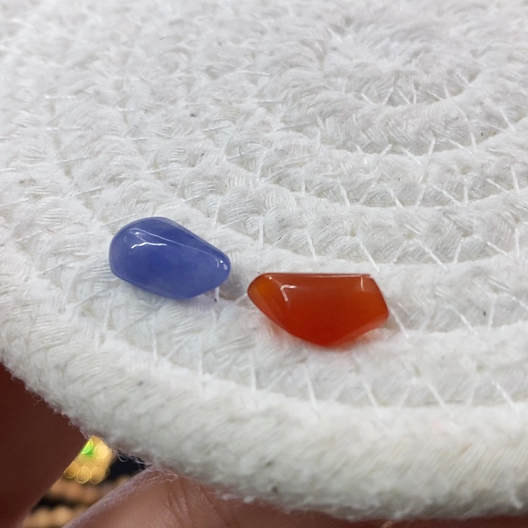 颈饰未镶嵌翡翠两颗浓郁