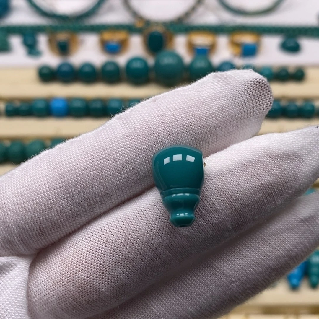 绿松石未镶嵌珠宝奇石三通10mm