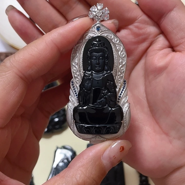 颈饰18K金镶嵌翡翠梅*意翡翠