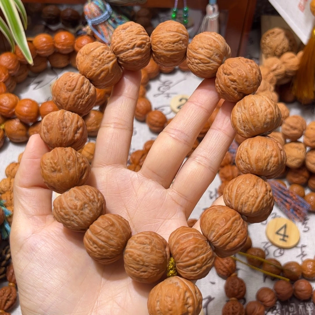 邬***智吊坠桃核原皮聚宝盆