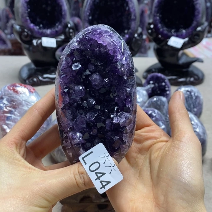 未镶嵌水晶大型摆件（非配饰）摆件