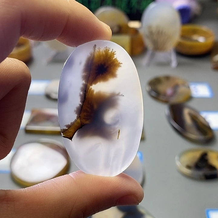 玛瑙/玉髓未镶嵌珠宝半成品50