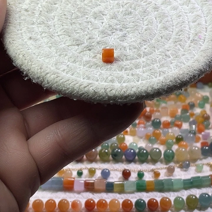 翡翠散珠未镶嵌定制翡翠桶珠卡5.4*5.9