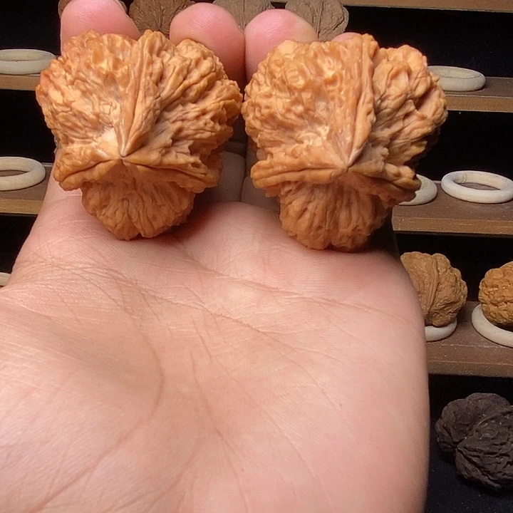 吊坠文玩核桃三棱