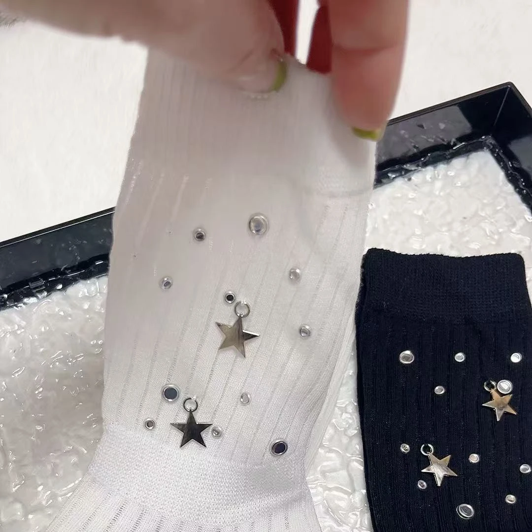 星星闪烁饰品袜女新款洋气小众重工金属星星闪银潮流时尚外穿中筒