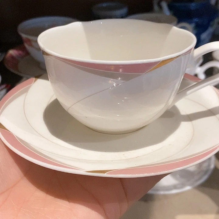 瓷片哈哈哈啊哈哈啊，