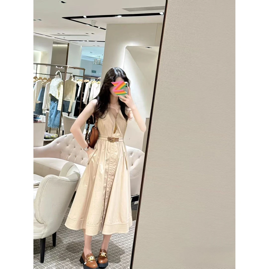 法式卡其色收腰A字连衣裙春夏新款展现冷淡系气质显瘦高腰时尚