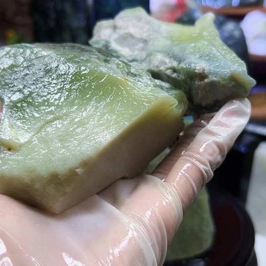单***族和田玉（糖玉）未镶嵌挂件