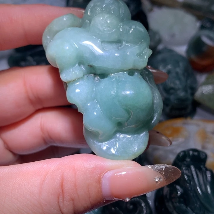 翡翠未镶嵌颈饰保真天然A货翡翠