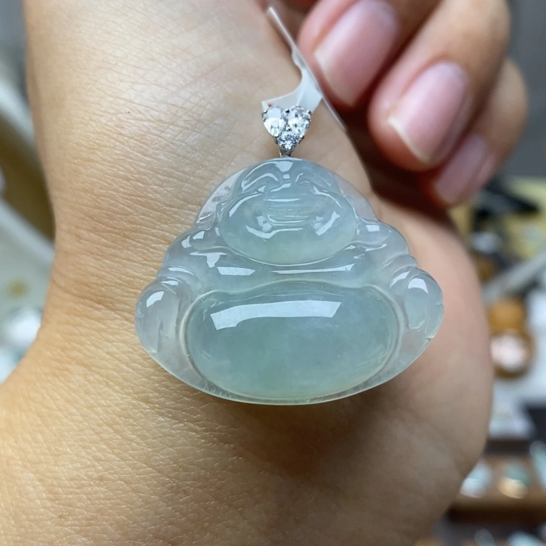 【闪购商品】颈饰18K金镶嵌翡翠18