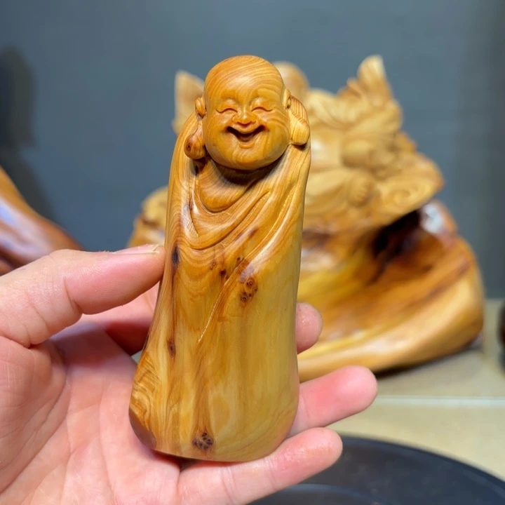 柏木（崖柏）弥勒佛题材手把件
