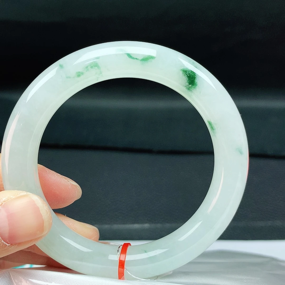 翡翠手镯未镶嵌54+胖