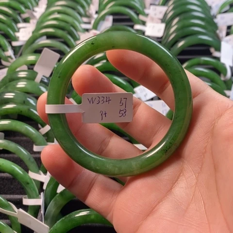 和田玉（碧玉）手镯未镶嵌