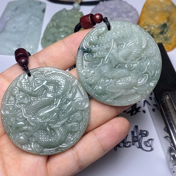 颈饰未镶嵌翡翠翡翠