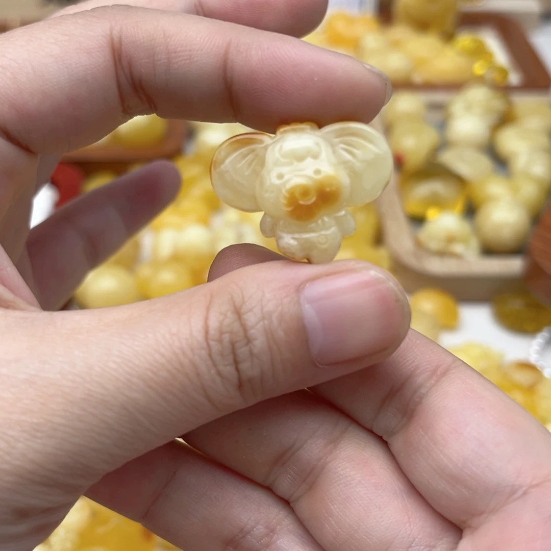 蜜蜡未镶嵌裸石天然