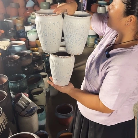 13口20高瑕疵三个盆子。