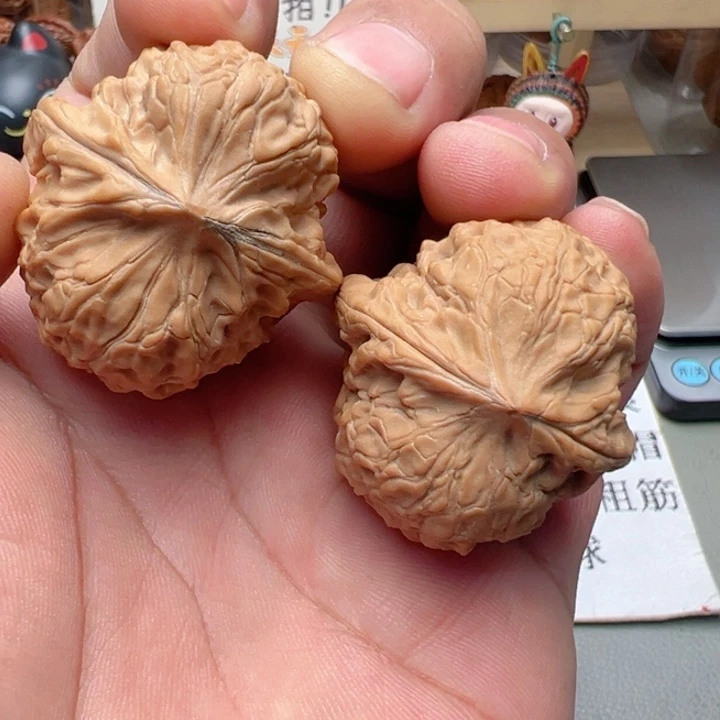 文玩核桃吊坠39尺大团圆