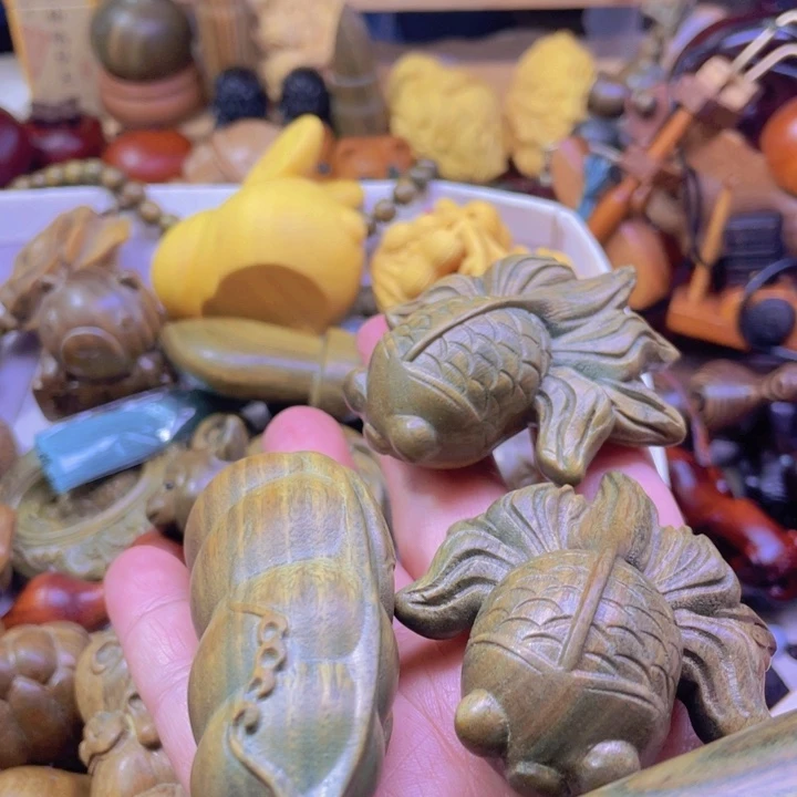 丫****绿檀154956165659666969