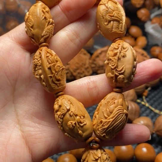 橄榄核吊坠荷塘月色