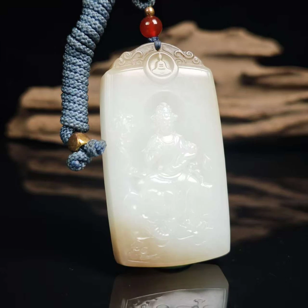 lot5111菩萨山水牌 和田玉糖白玉61.6*33.4*11.2mm54.4g/北京世纪