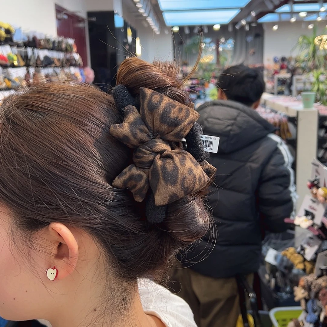 布艺铁合金大抓夹