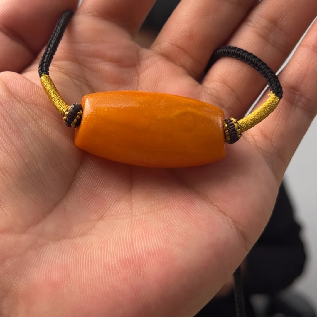 蜜蜡吊坠(赠链)未镶嵌噶玛家