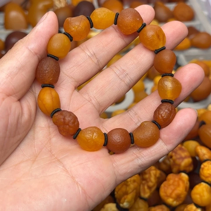 琥珀未镶嵌裸石天然蜜蜡手串
