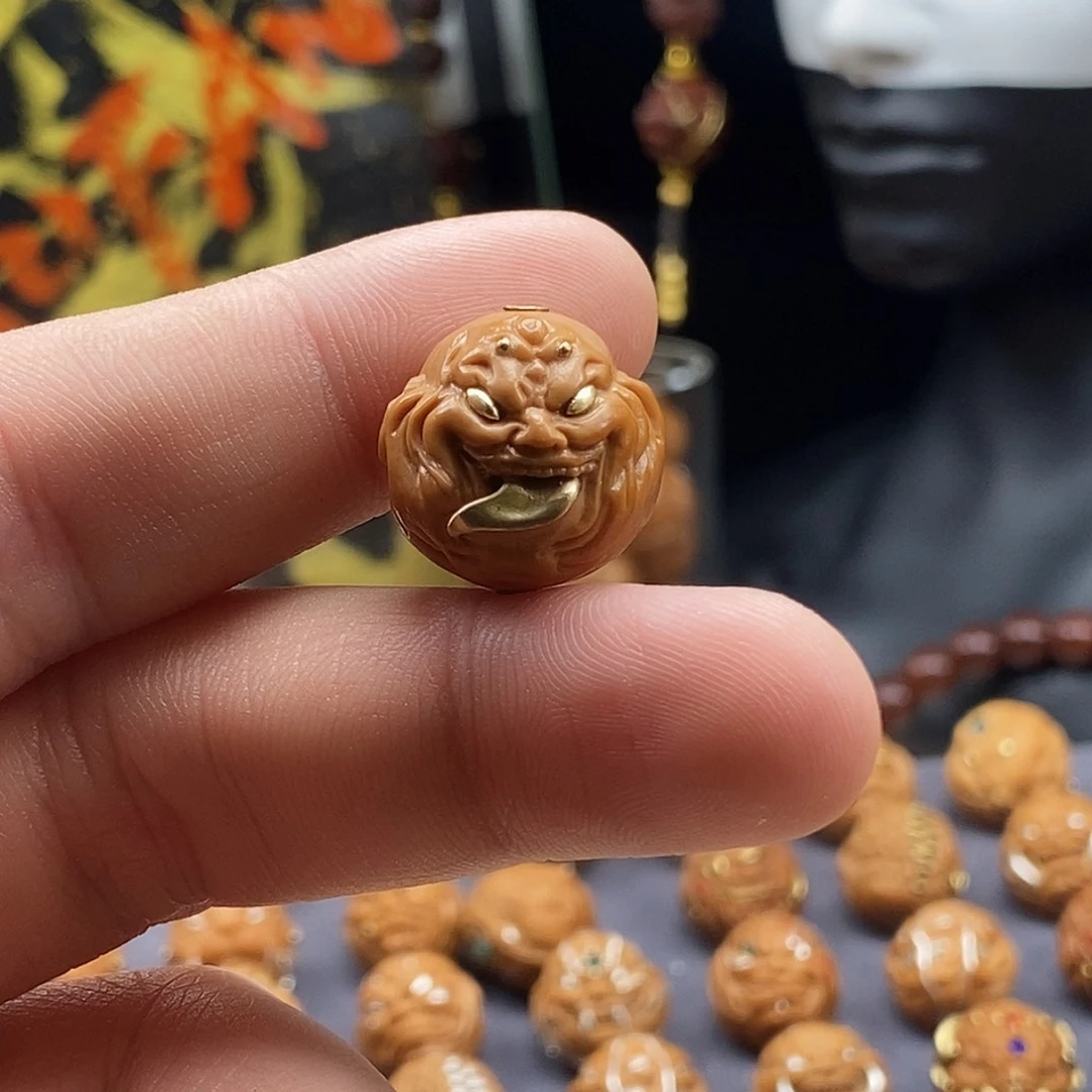 猴头核桃吊坠四目添僧