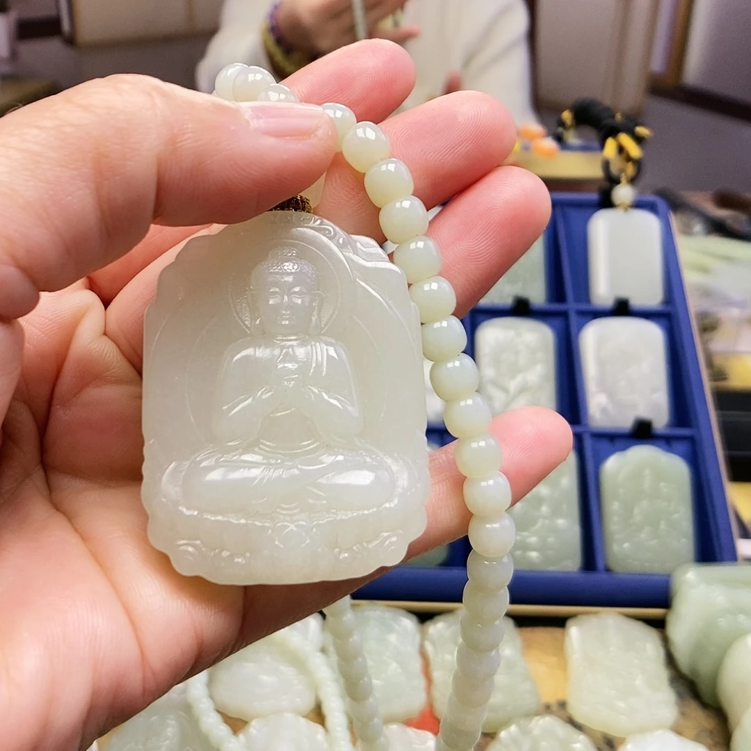 和田玉颈饰未镶嵌江*