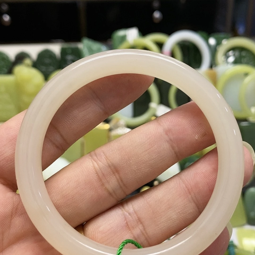 【闪购商品】未镶嵌手链和田玉