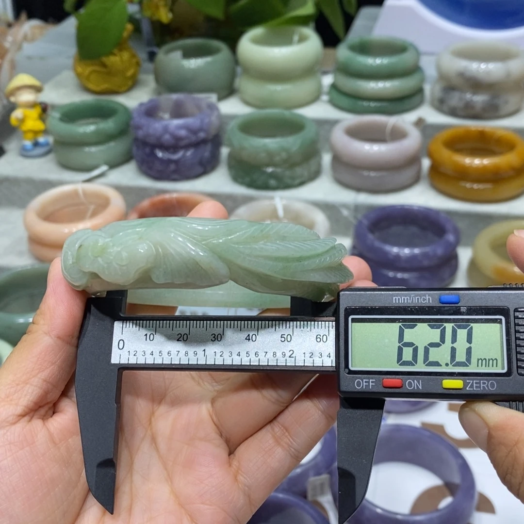 石英岩玉未镶嵌手镯
