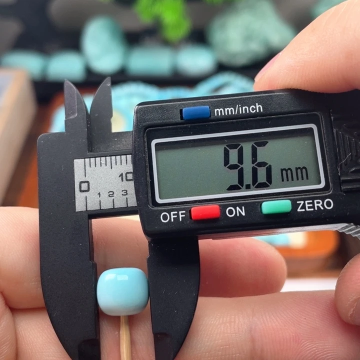 绿松石颈饰未镶嵌