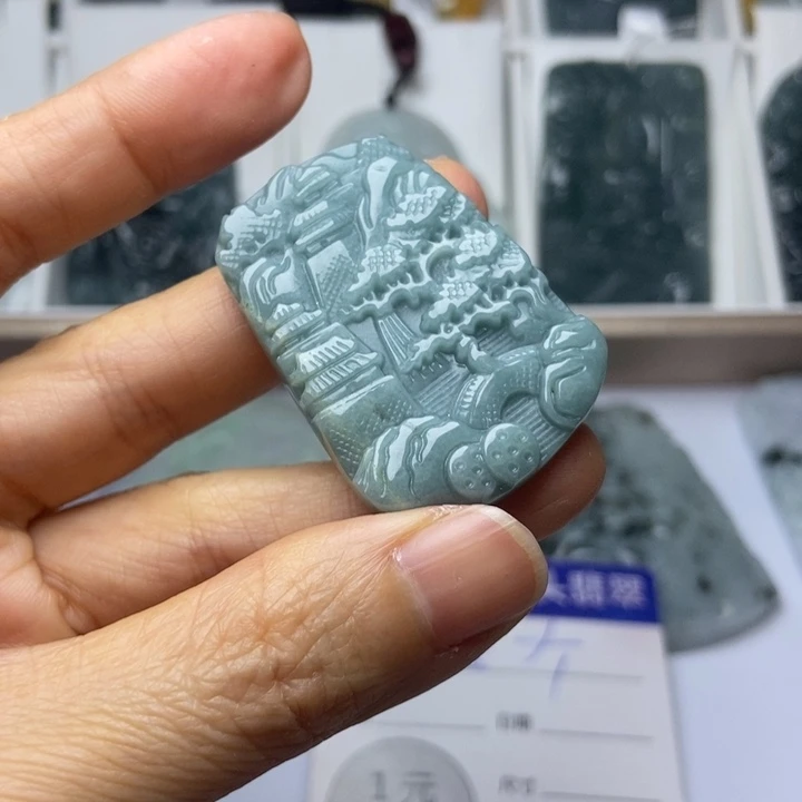 翡翠未镶嵌颈饰翡翠