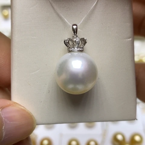 海水珍珠颈饰18K金镶嵌