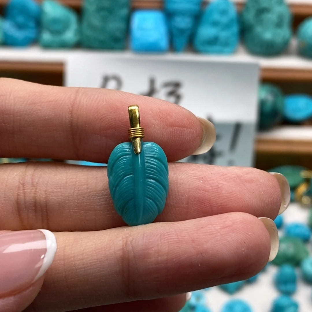 18K金镶嵌绿松石颈饰