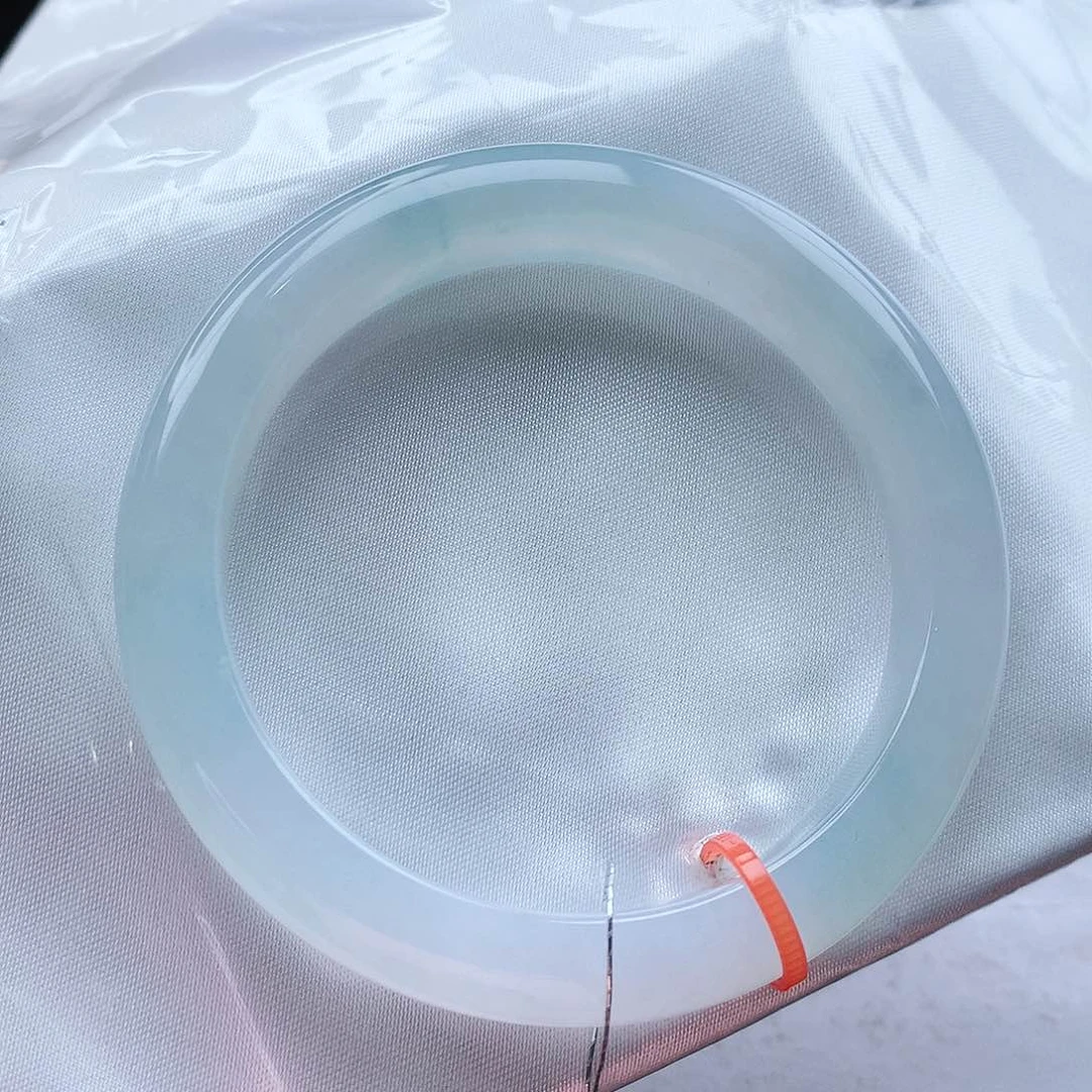 翡翠手镯未镶嵌53.8圈口