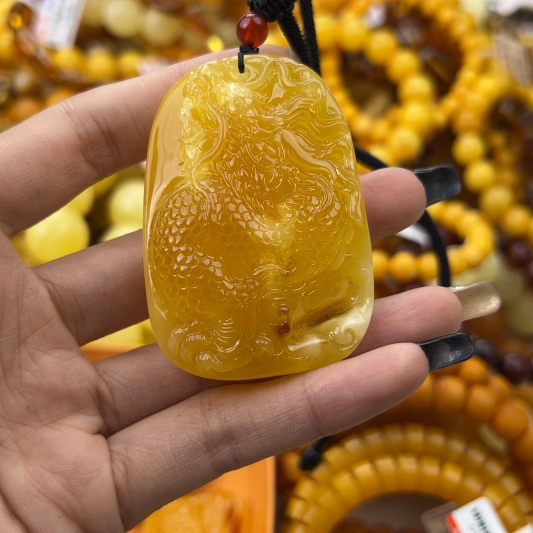 琥珀珠宝奇石未镶嵌