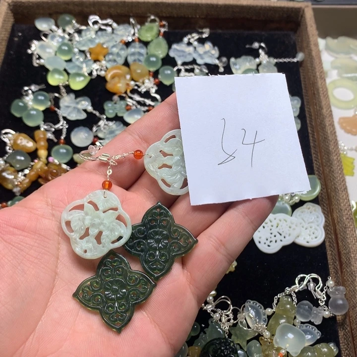 蛇纹石玉合金耳钉?****～