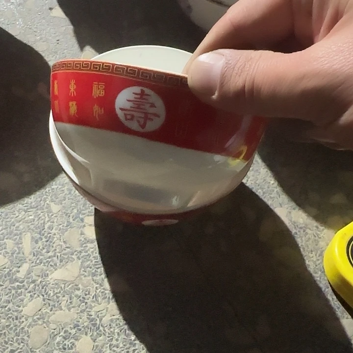 瓷片陶瓷盘子碗啥都有