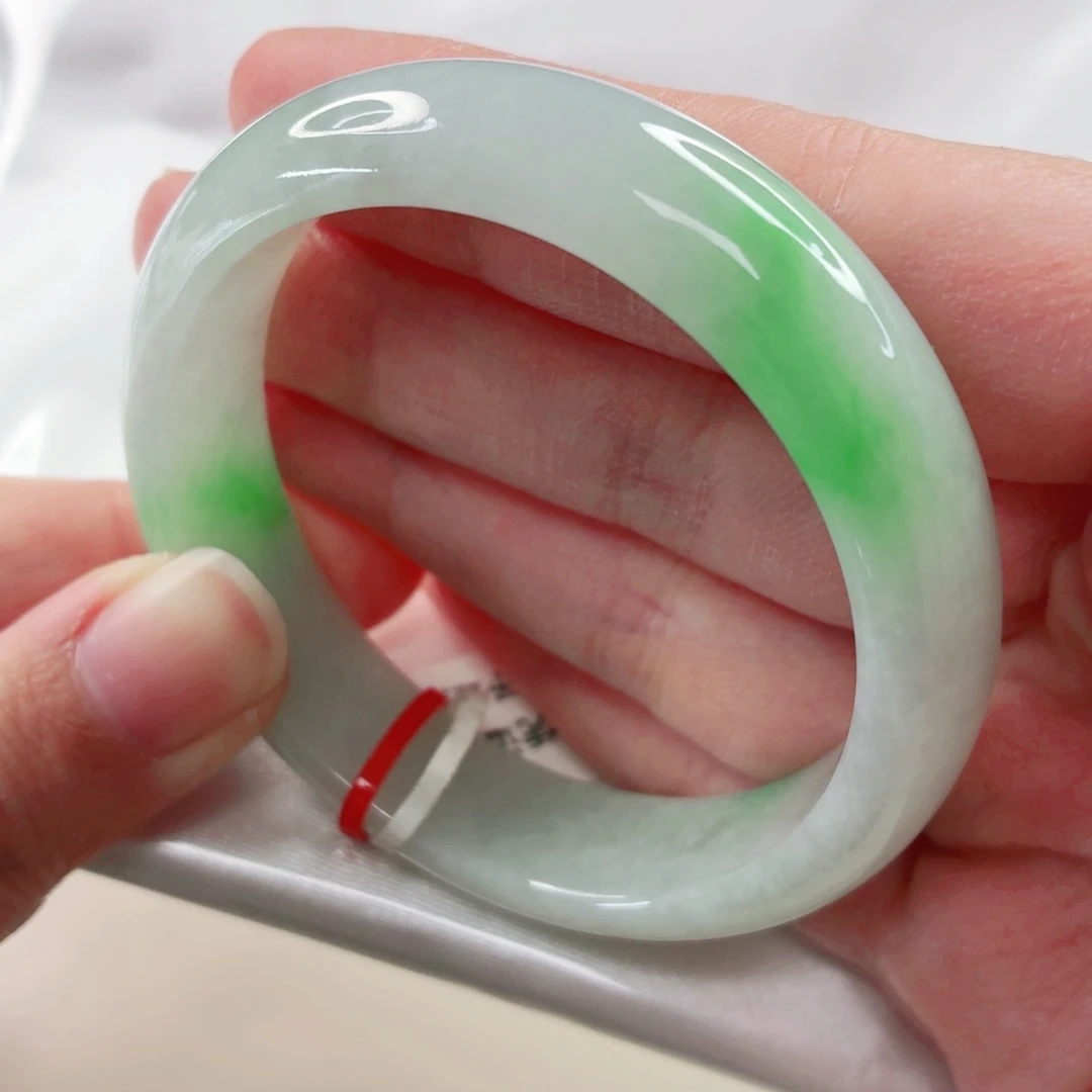 翡翠未镶嵌手镯52.2圈x411