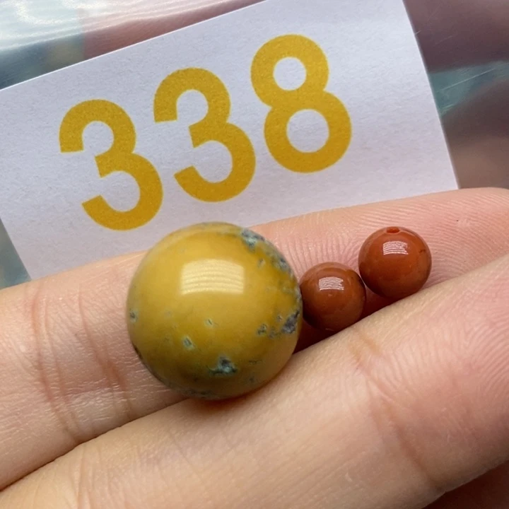 南红玛瑙未镶嵌珠宝奇石