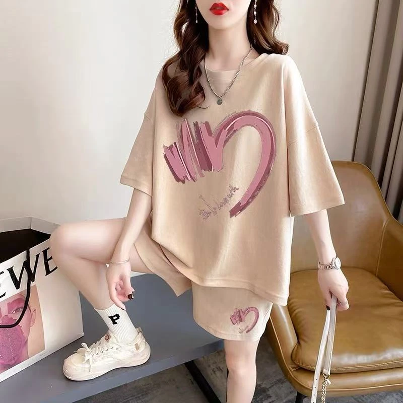 夏季咖色爱心图案短袖短裤套装