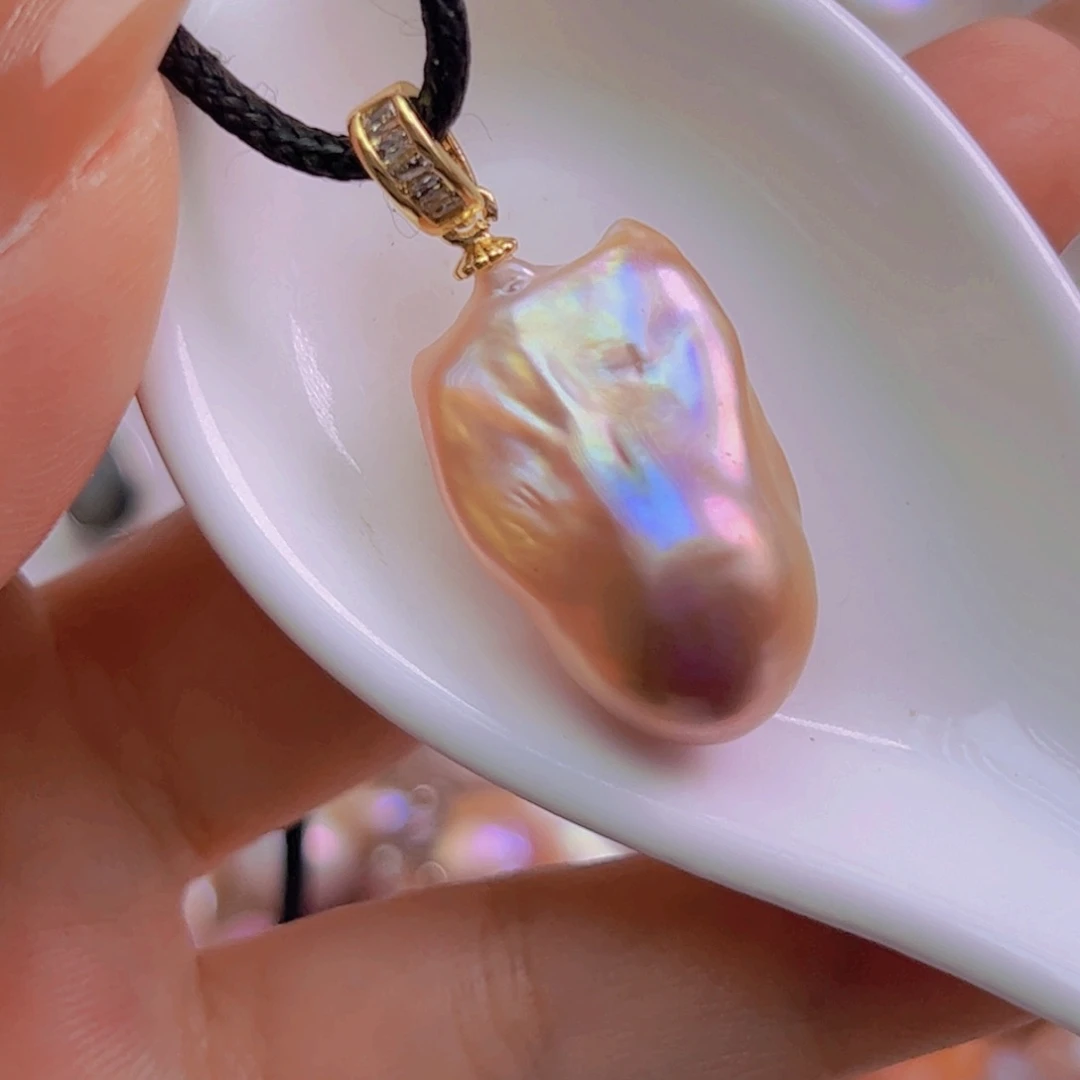 淡水珍珠未镶嵌吊坠(赠链)