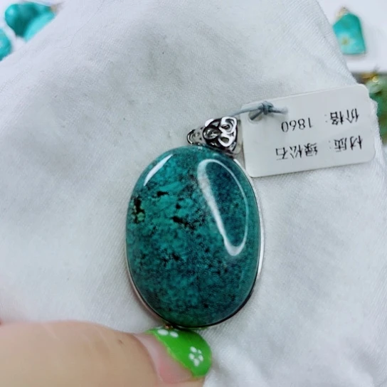 未镶嵌绿松石珠宝奇石