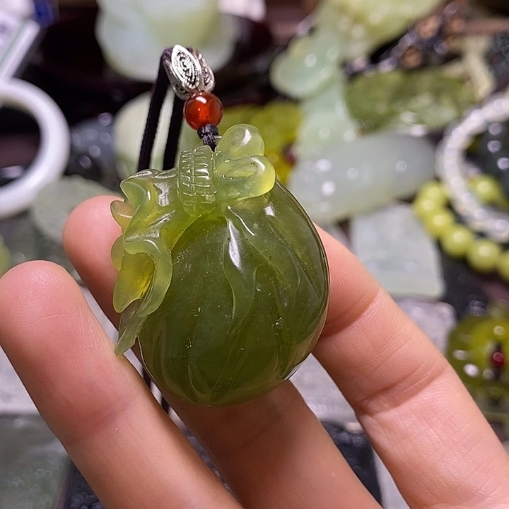 岫玉未镶嵌岫玉颈饰