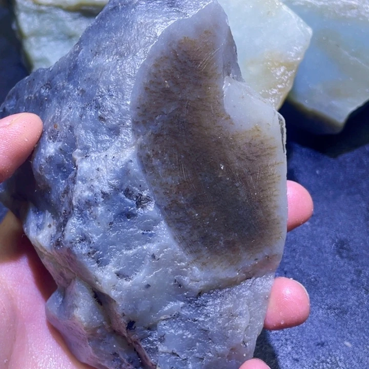 和田玉未镶嵌珠宝半成品