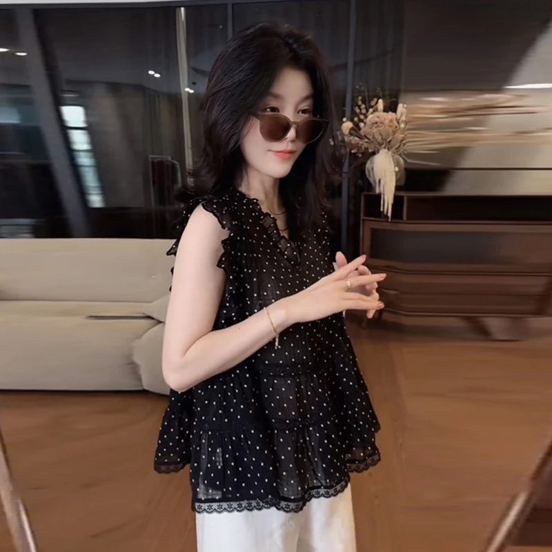 漂亮独特绝美法式无袖波点衬衫女夏季减龄娃娃衫遮肚子小衫上衣女