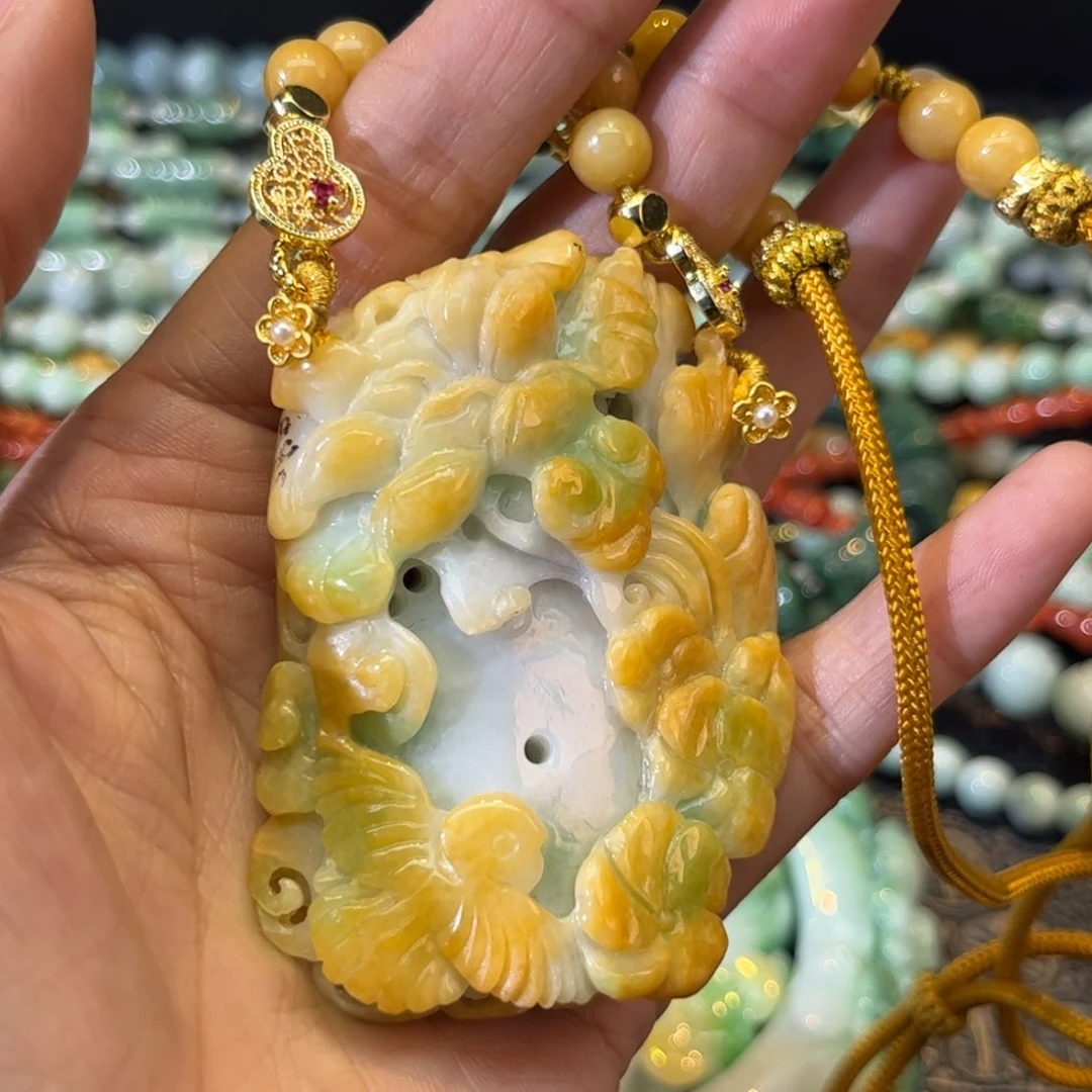 翡翠颈饰未镶嵌待编款